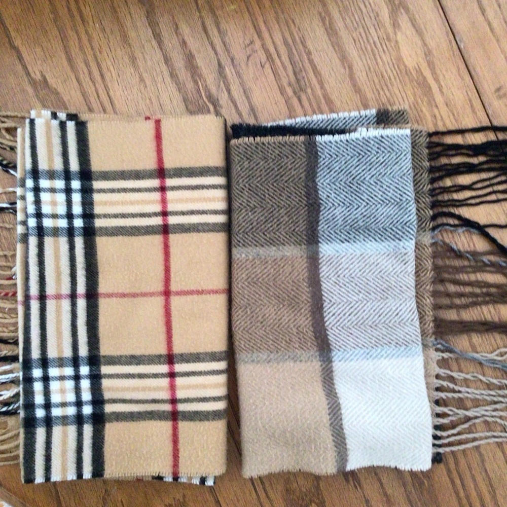 V.Fraas Plaid Scarf Lot